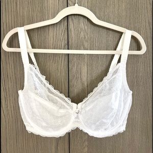 Chantelle white lace bra